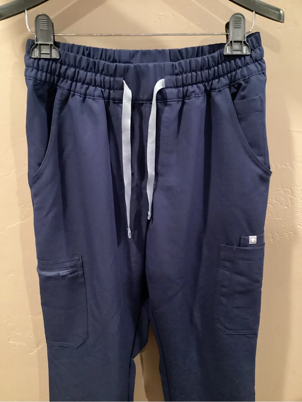 Figs Men's Navy Blue Drawstring Scrub Joggers